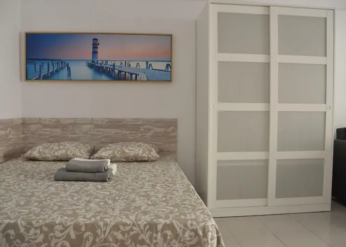 Marconi Anis Primera Linea Lejlighed *